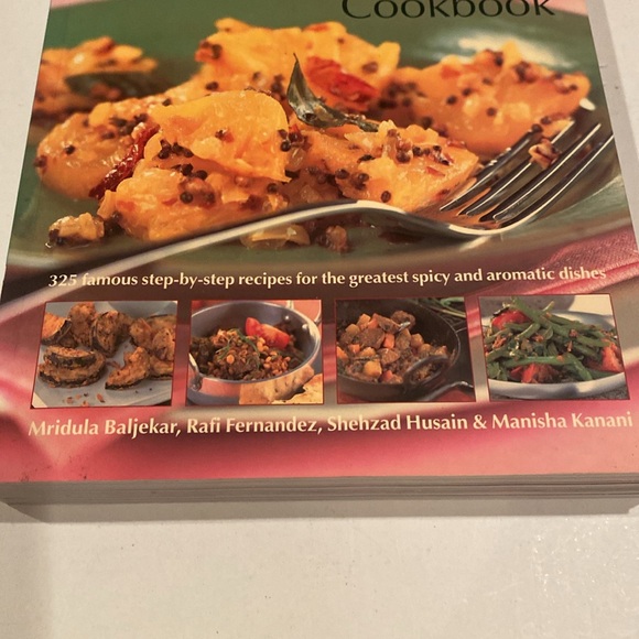NWT “Best Ever Indian Cookbook,” oversized stiff paperback - Picture 2 of 3
